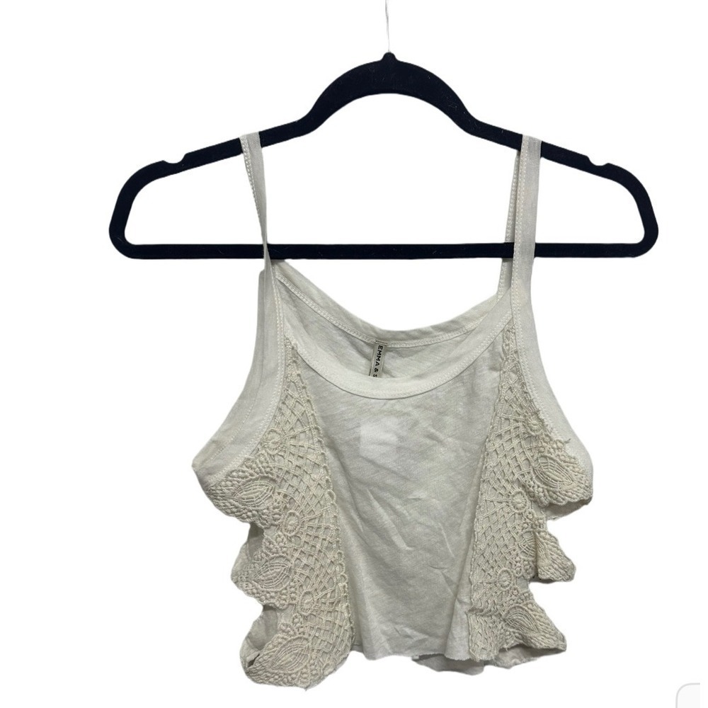 Emma & Sam Cropped White Side Cutout Tank Top Size Small NWT Beach Summer